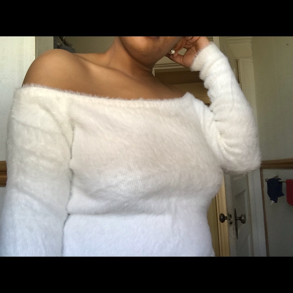 Off Shoulder Sweater Crop Top
